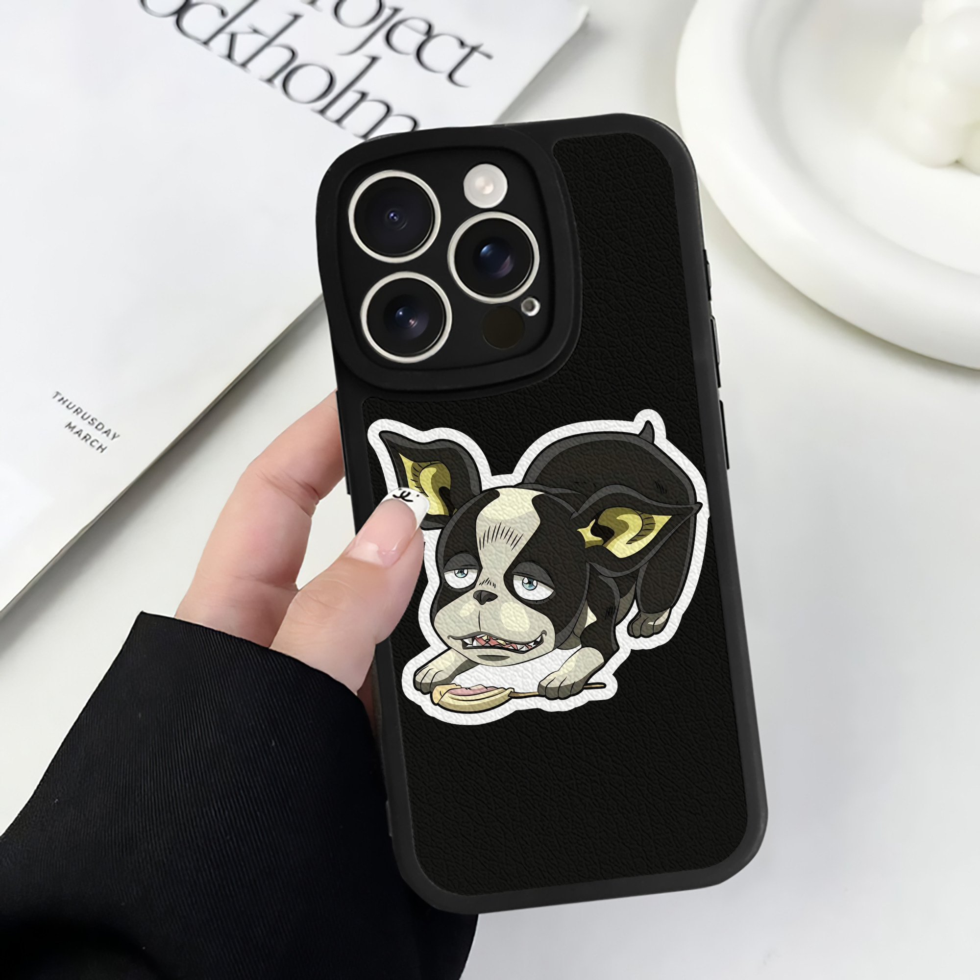 （画像用） ジョジョの奇妙な冒険 イギー JoJo's Bizarre Adventure Iggy 【iPhone 16シリーズ対応】シリコンスマホケース（レザー調） 材質：シリコン
